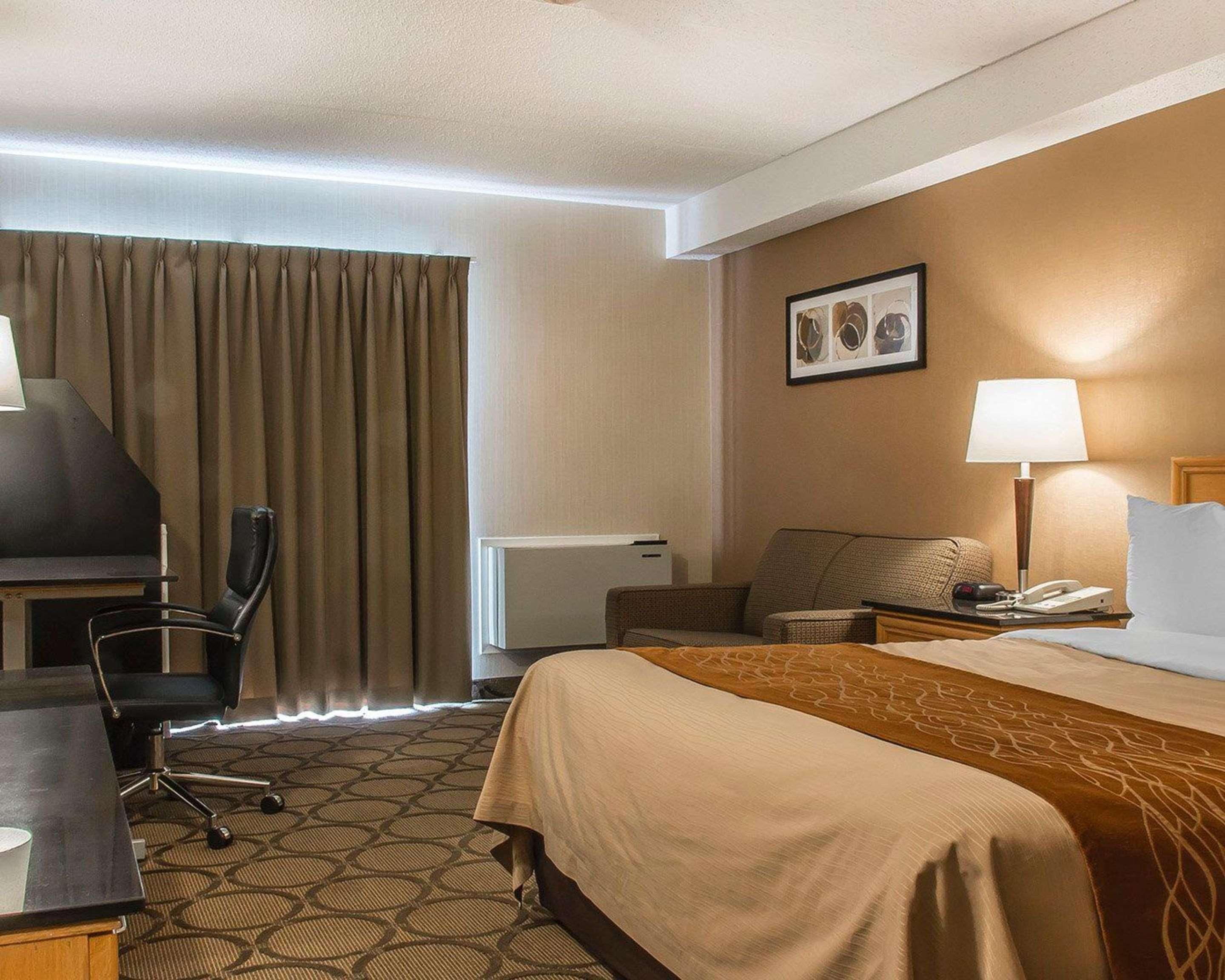 Comfort Inn Драйден Экстерьер фото