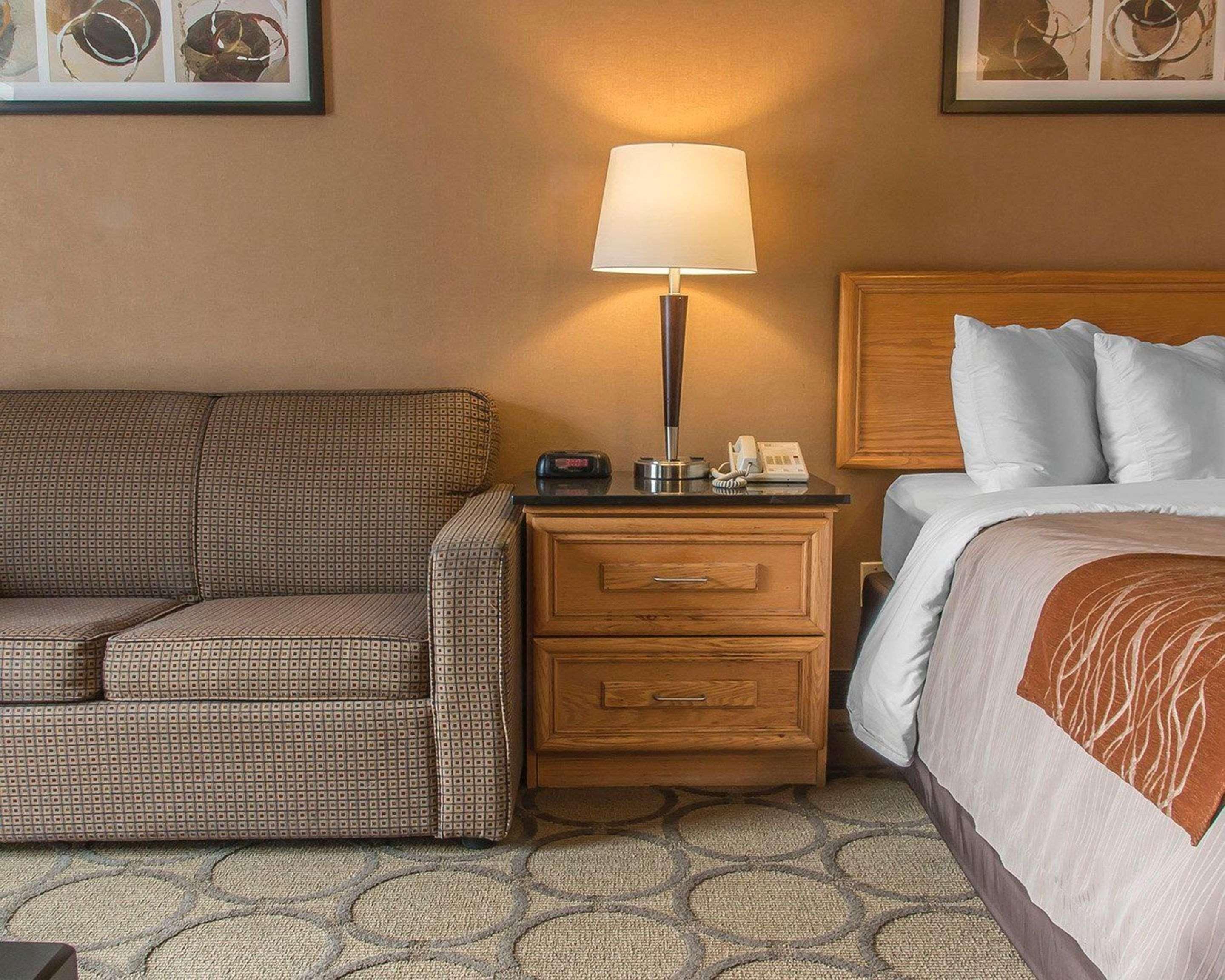 Comfort Inn Драйден Экстерьер фото