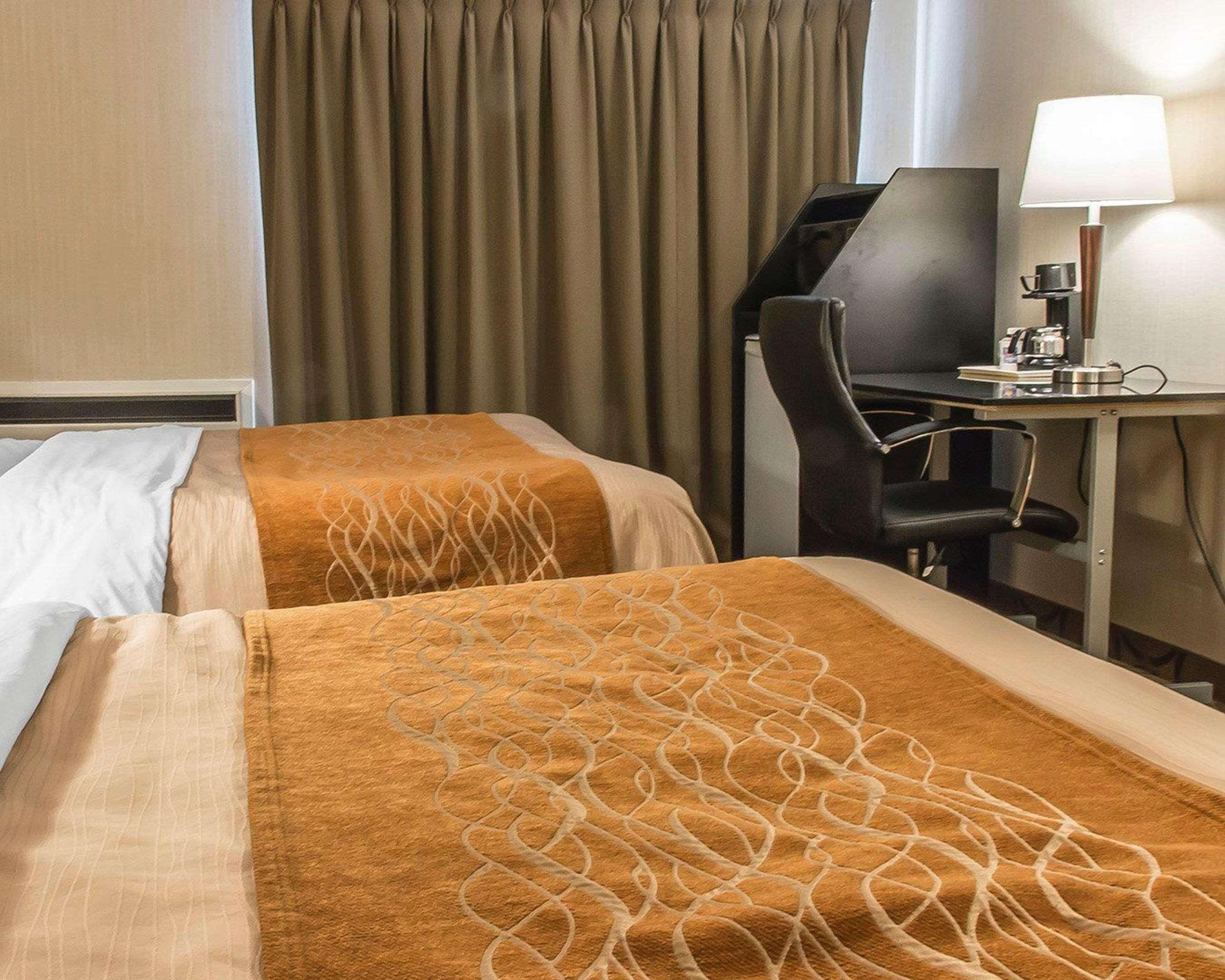 Comfort Inn Драйден Экстерьер фото