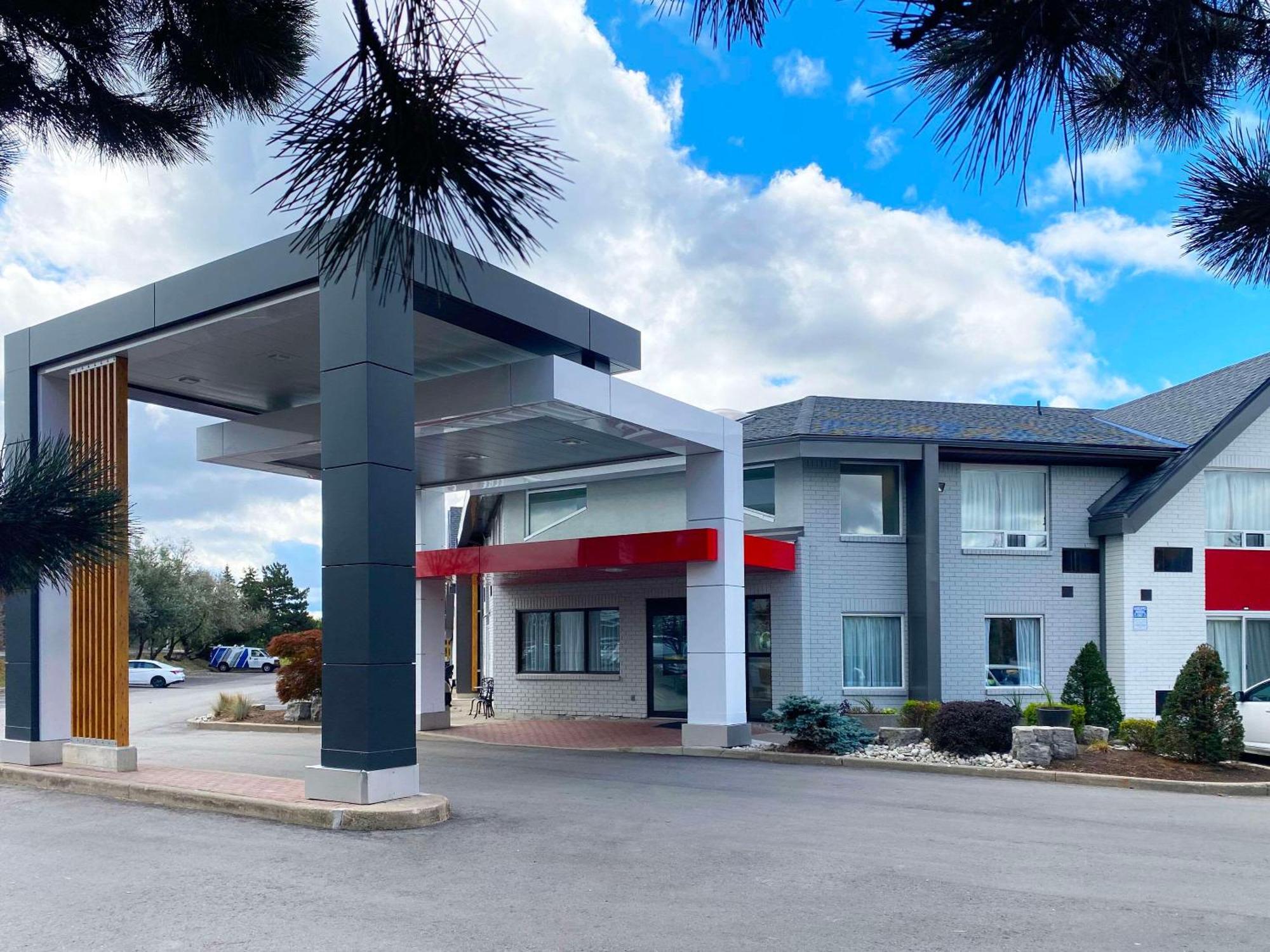 Comfort Inn Драйден Экстерьер фото
