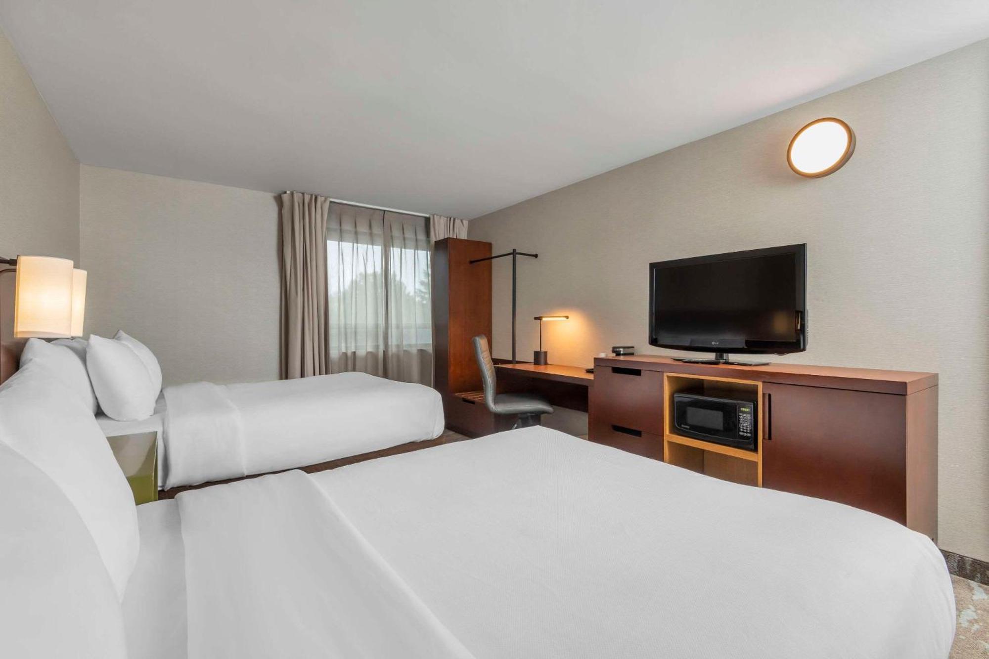 Comfort Inn Драйден Экстерьер фото