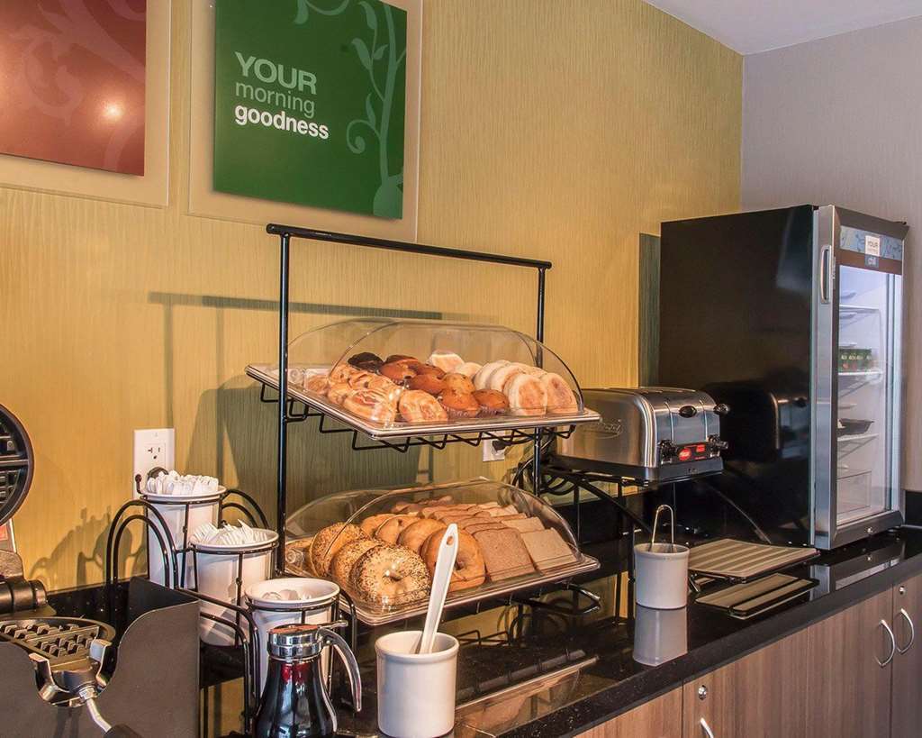 Comfort Inn Драйден Ресторан фото